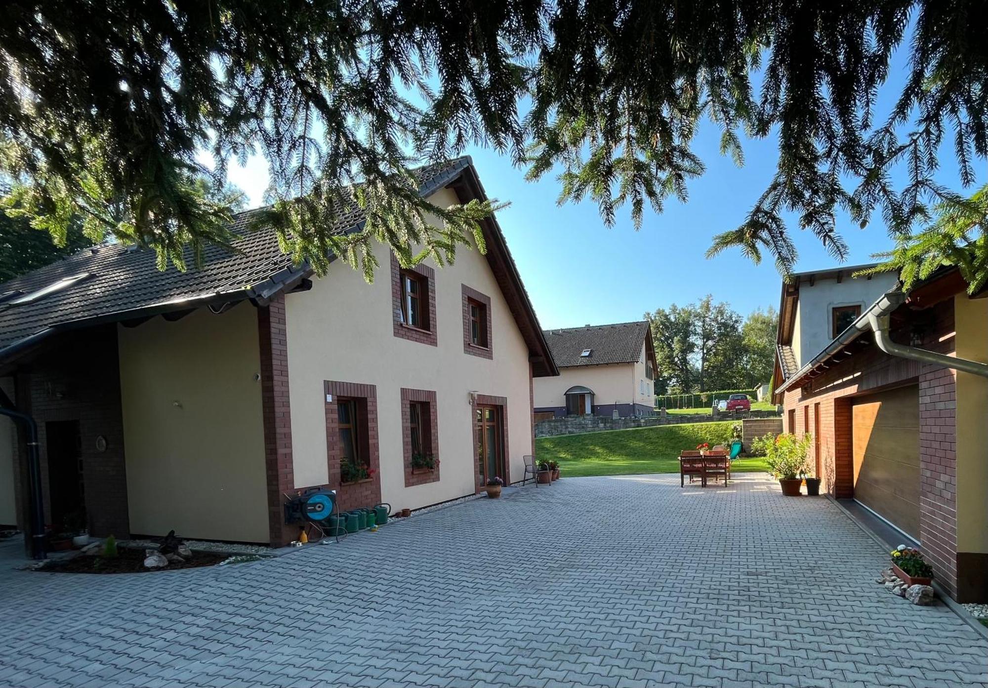 Apartman Pisarovka Lesna  Экстерьер фото